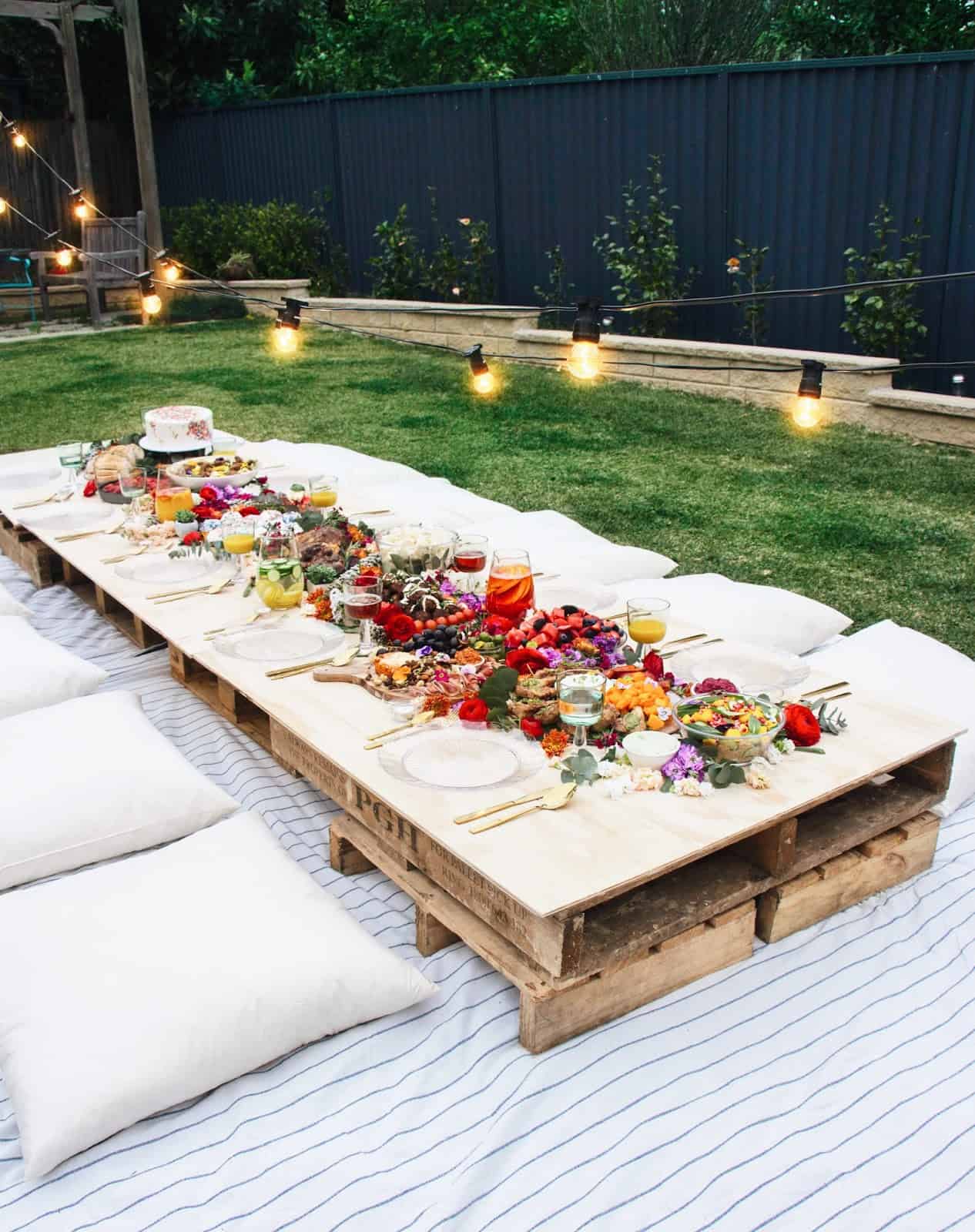 32 Amazing Garden Party Ideas You've Got To See! The Mummy Front