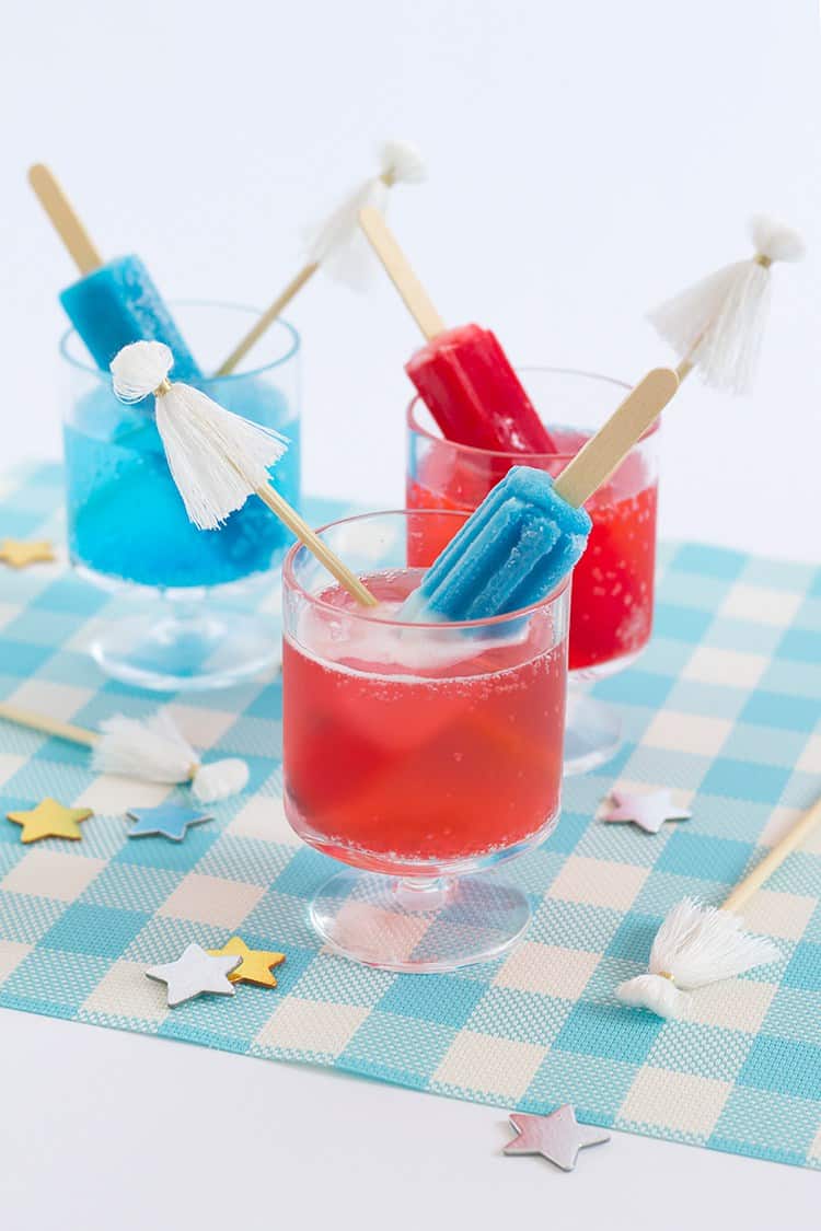 4th of July Party Ideas #4thJuly #4thofjuly #patrioticparty #independenceday #partyideas #4thjulyfood #4thjulydrinks #4thofjulydecorations #memorialday Fourth of July Party Ideas