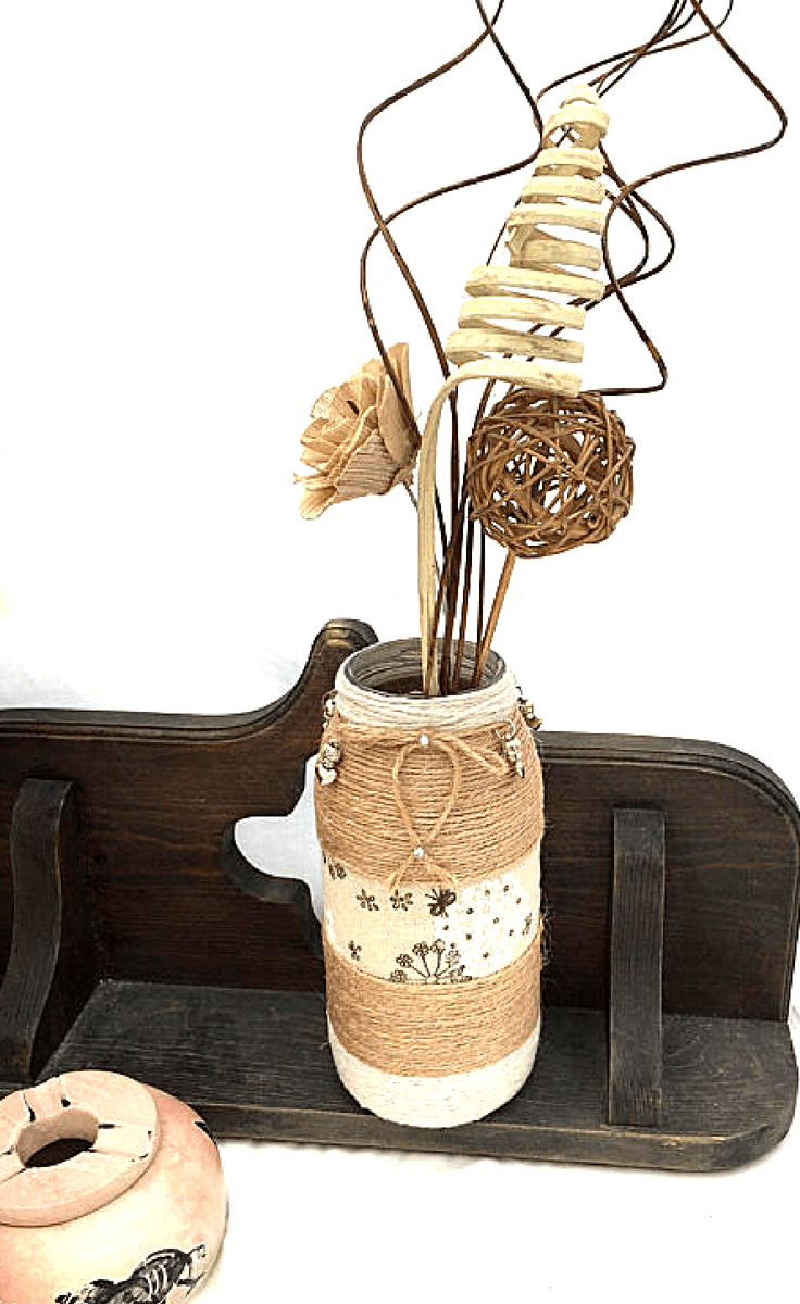 Stunning Farmhouse Recycled Wrapped Bottle #floral #bottle #homedecor #decor #home #farmhouse #farmhousehomedecor #homedecorideas #farmhousedecorideas #farmhousedecor #handmade #decorideas #rustic #rustichomedecor