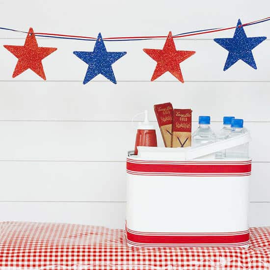 4th of July Party Ideas #4thJuly #4thofjuly #patrioticparty #independenceday #partyideas #4thjulyfood #4thjulydrinks #4thofjulydecorations #memorialday Fourth of July Party Ideas