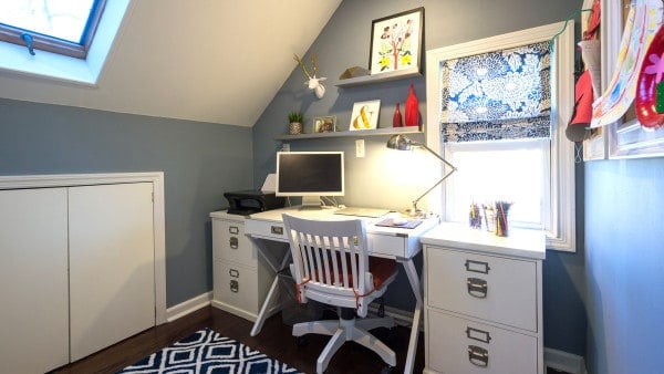 Small Home Office Ideas That Will Make You Want to Work Overtime #homeofficesmallspace #flexibleofficespace