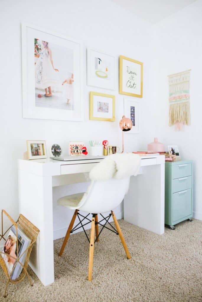 55 Small Home Office Ideas That Will Make You Want To Work Overtime ...