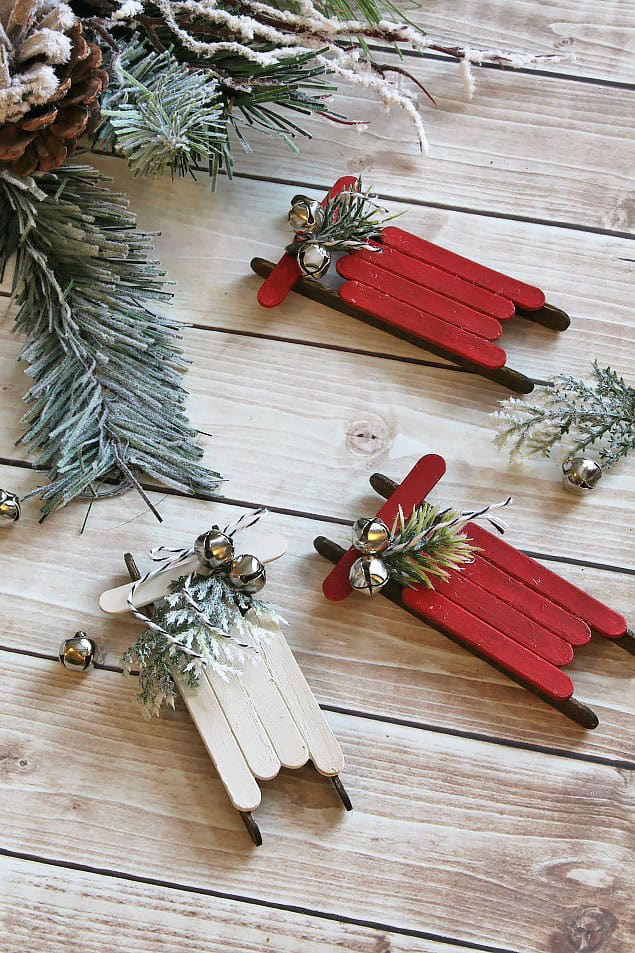 10 DIY Holiday Decorations That Will Make Your Christmas Tree Look Stunning This Year... The best handmade Christmas decoration ideas including easy Christmas crafts