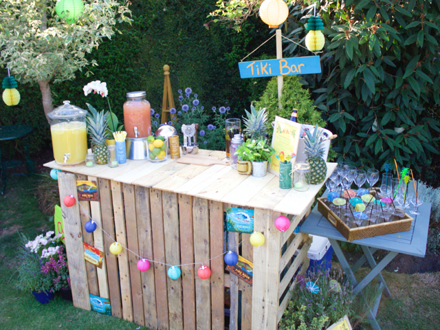 DIY Tiki Bar for a Hawaiian themed summer party