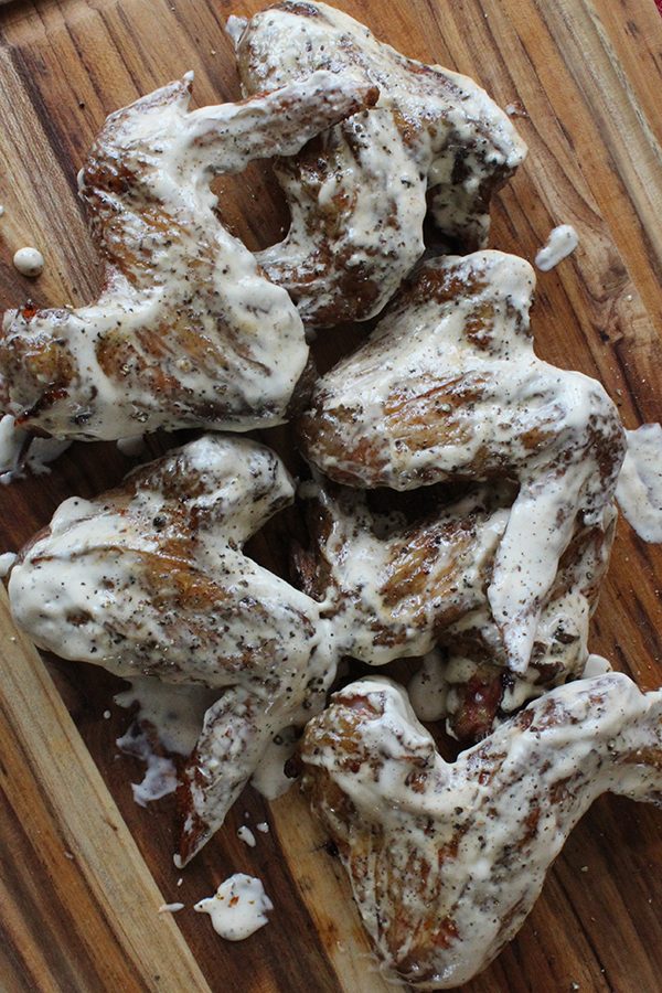 Chicken wings with Alabama White Sauce... the perfect chicken wing recipe to serve at you summer party