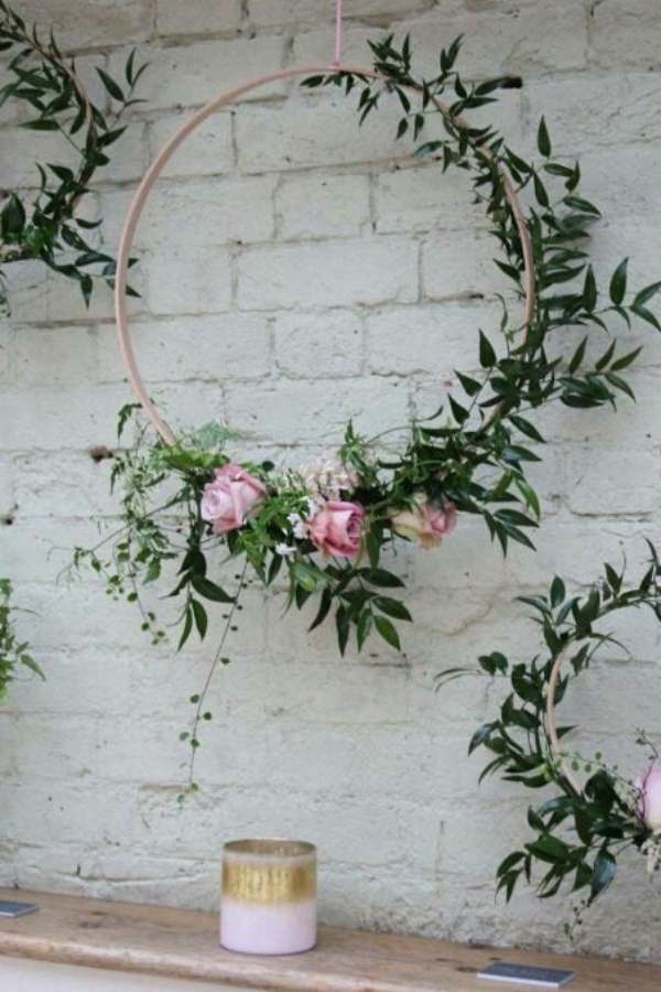 Stunning DIY Wedding Wreath