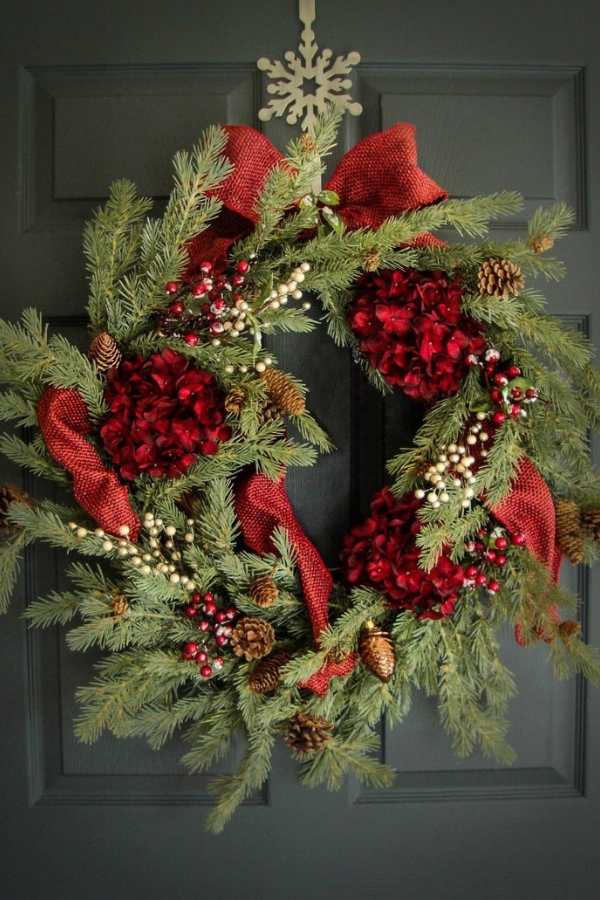 This red and green wreath is one of the best Christmas wreaths this year