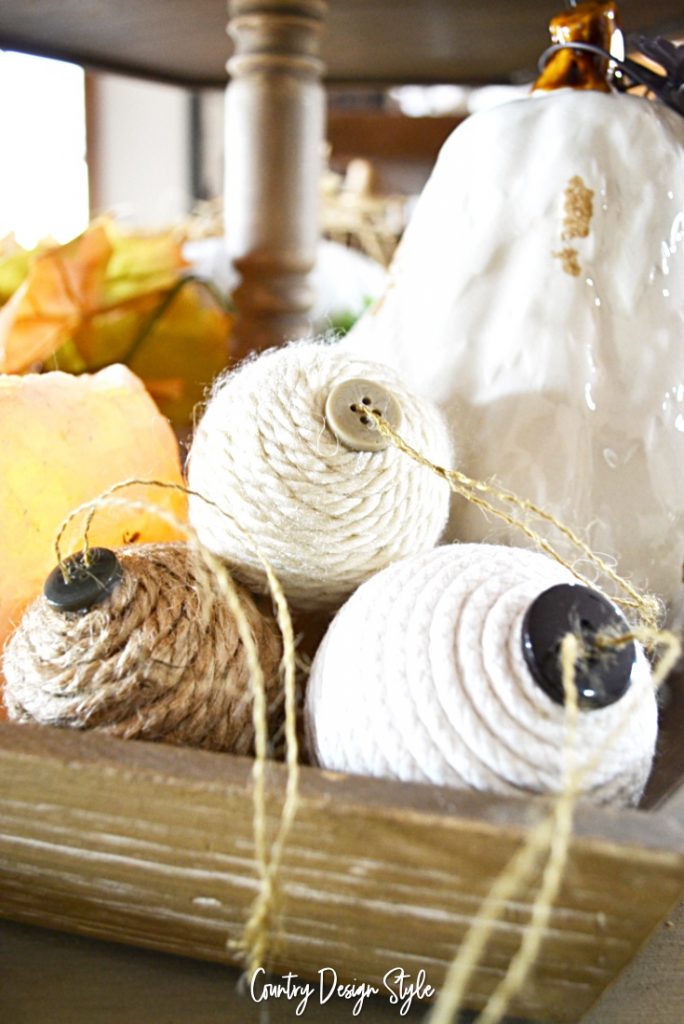 DIY Farmhouse Style Christmas Ornaments