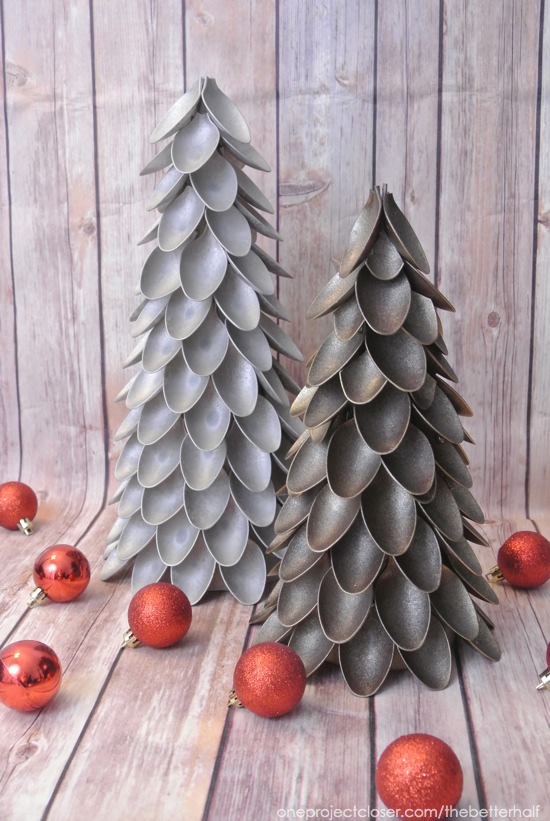 DIY Plastic Spoon Christmas Tree