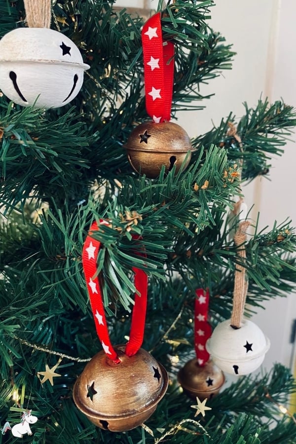 Display Christmas Bells On Christmas Tree