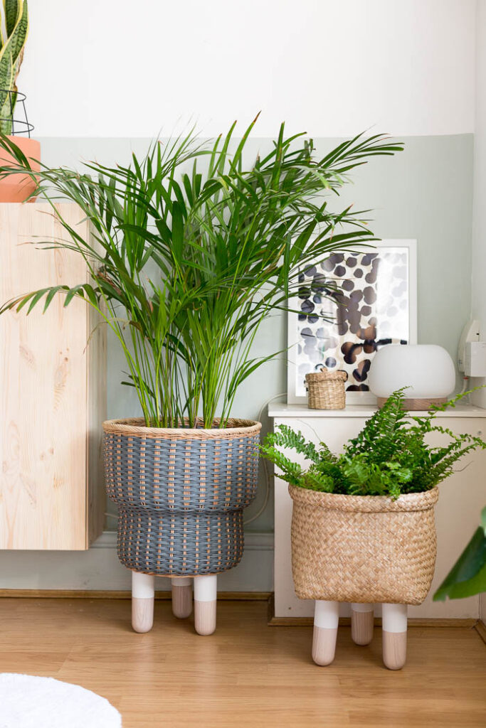 32 Attractive Ikea Plant Stand Hacks You'll Love To Have - The Mummy Front