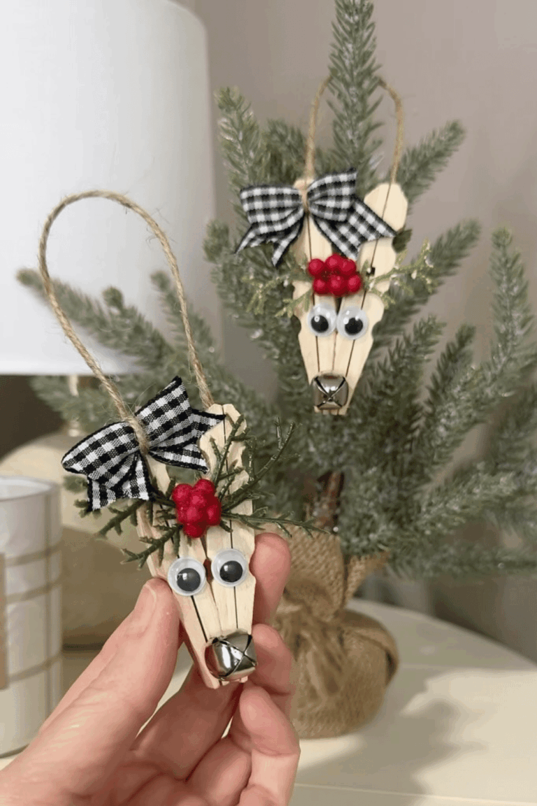 26 Easy Christmas Ornaments To Make and Sell - The Mummy Front