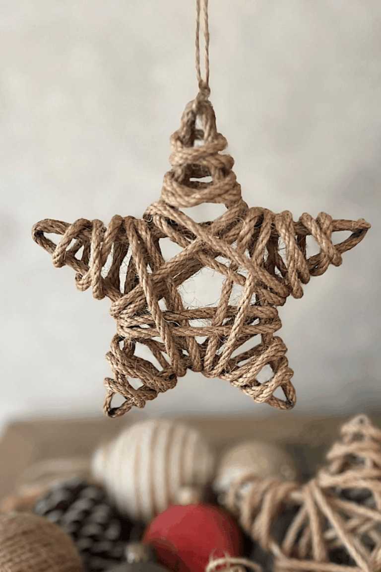 26 Easy Christmas Ornaments To Make and Sell - The Mummy Front