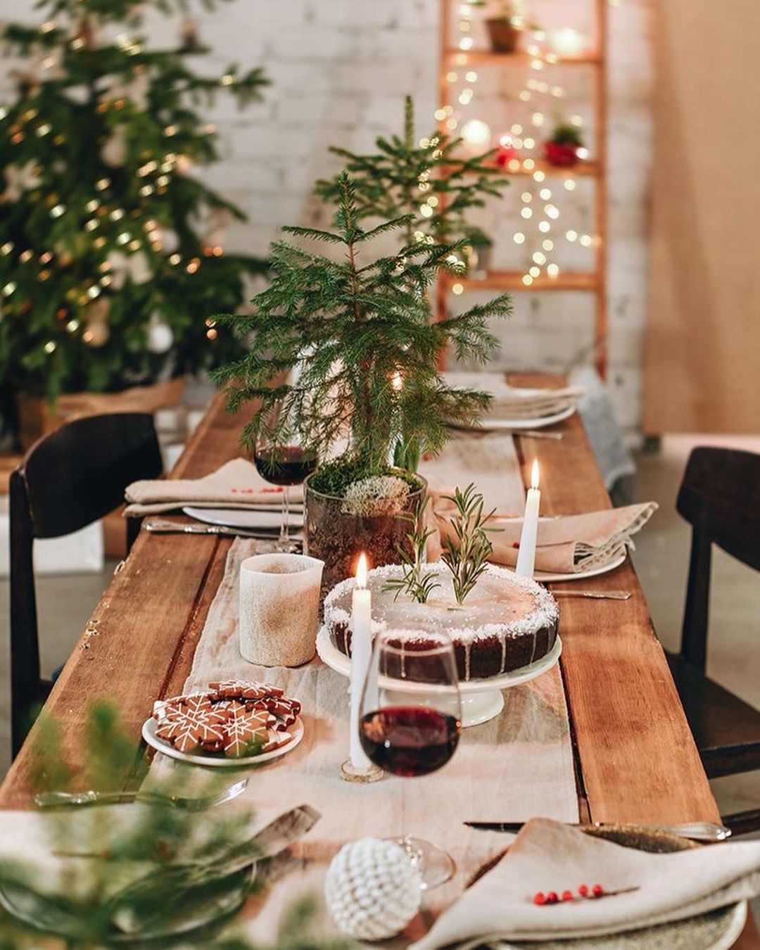 Rustic Christmas Table Ideas - Entertaining - Be Brave and Bloom