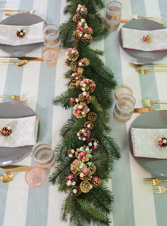 Pine Cone Pom Pom Centrepiece