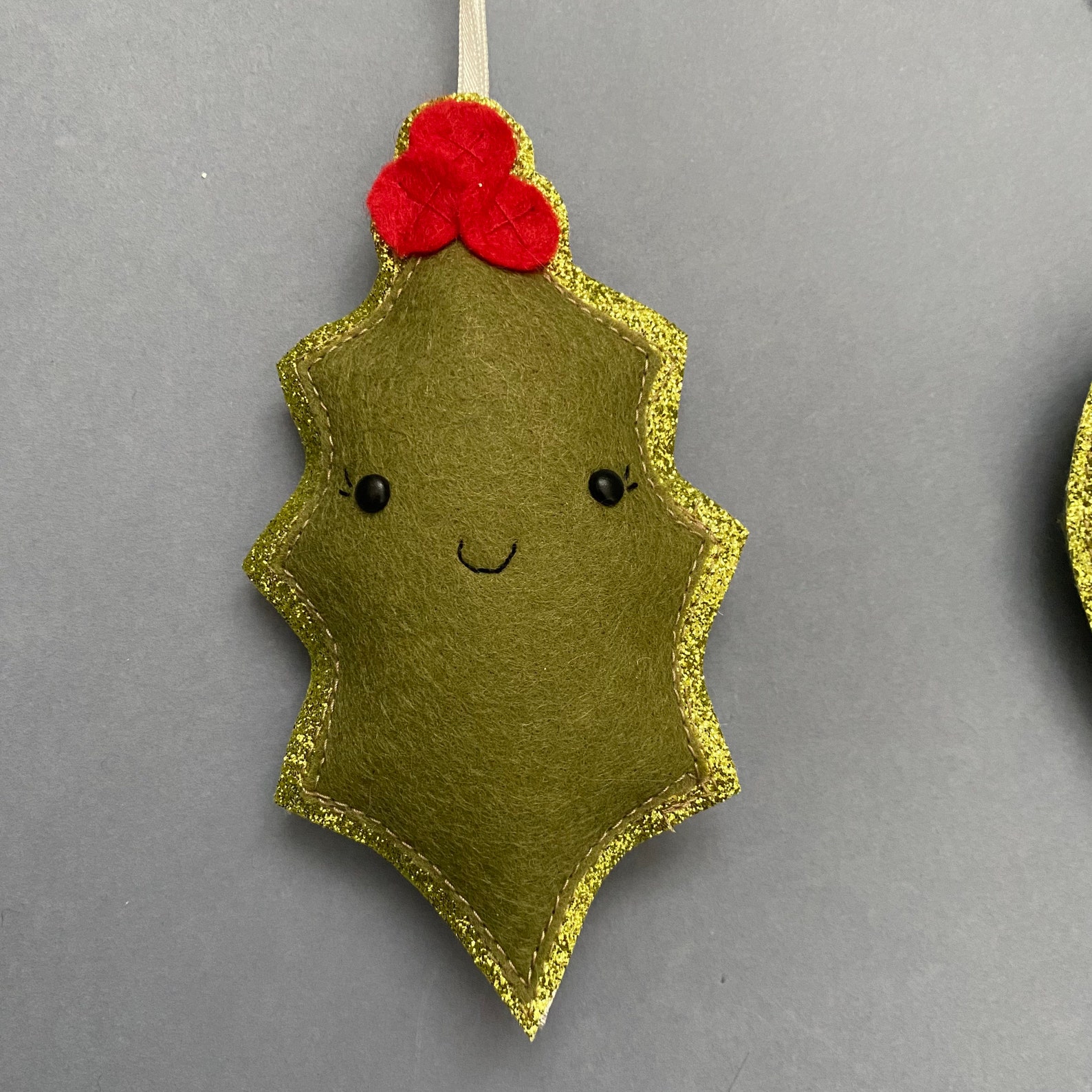 felt holly leaf ornament