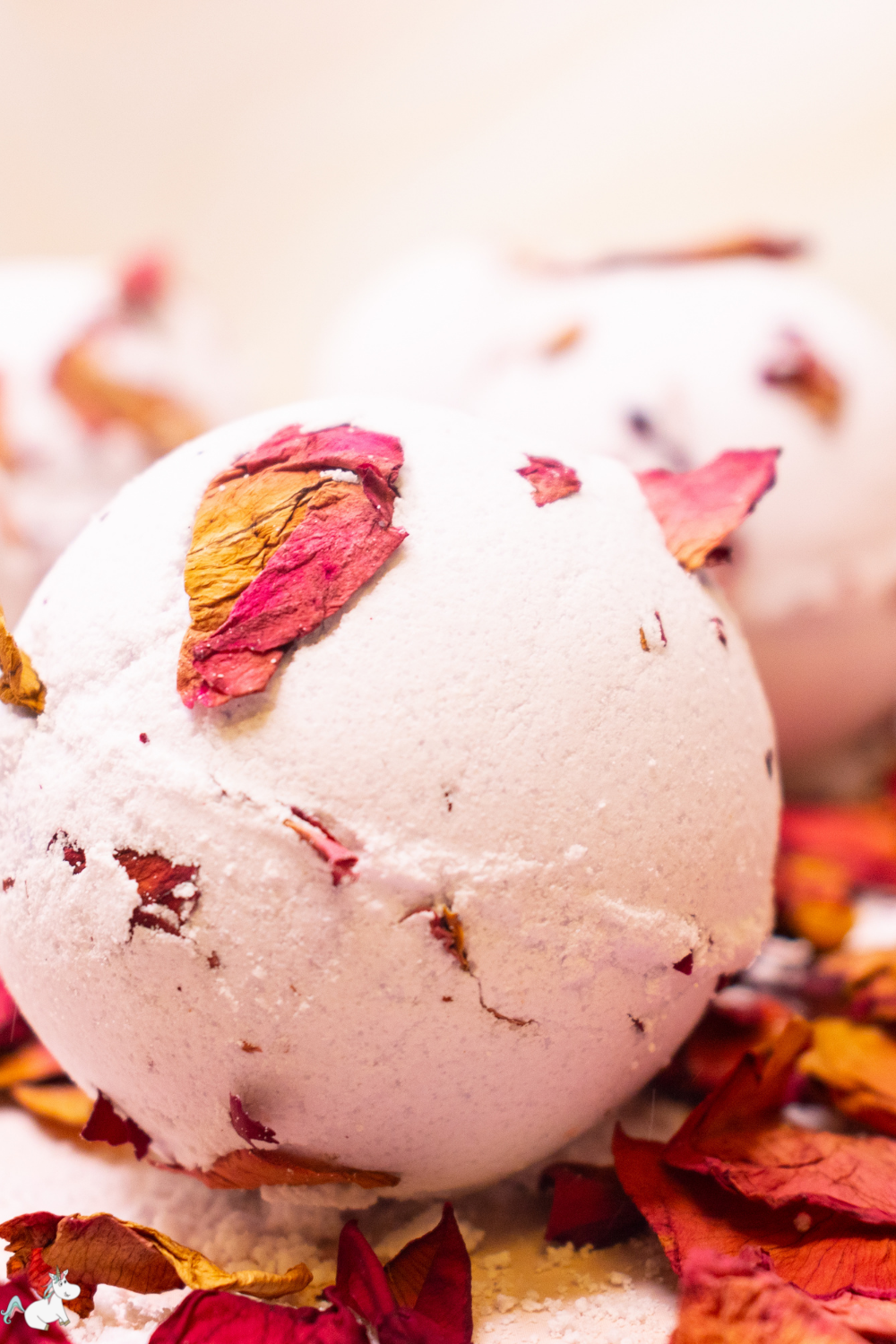 rose bath bomb with petals