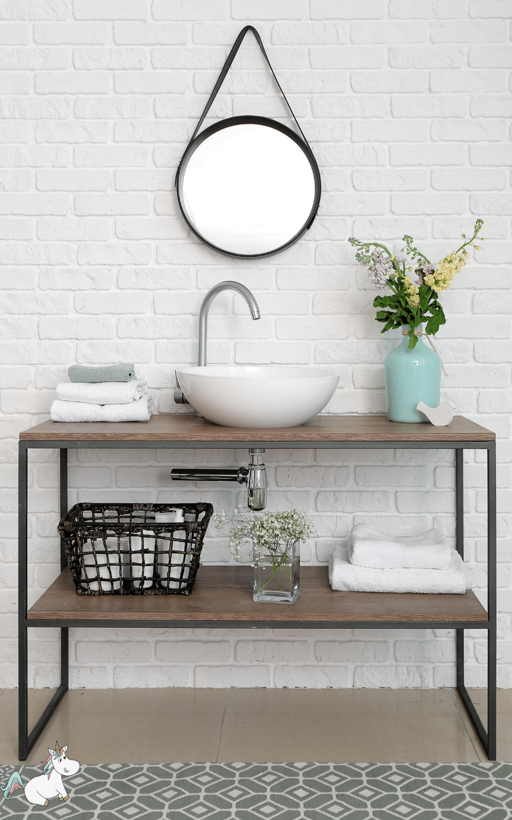 Modern bathroom with storage baskets