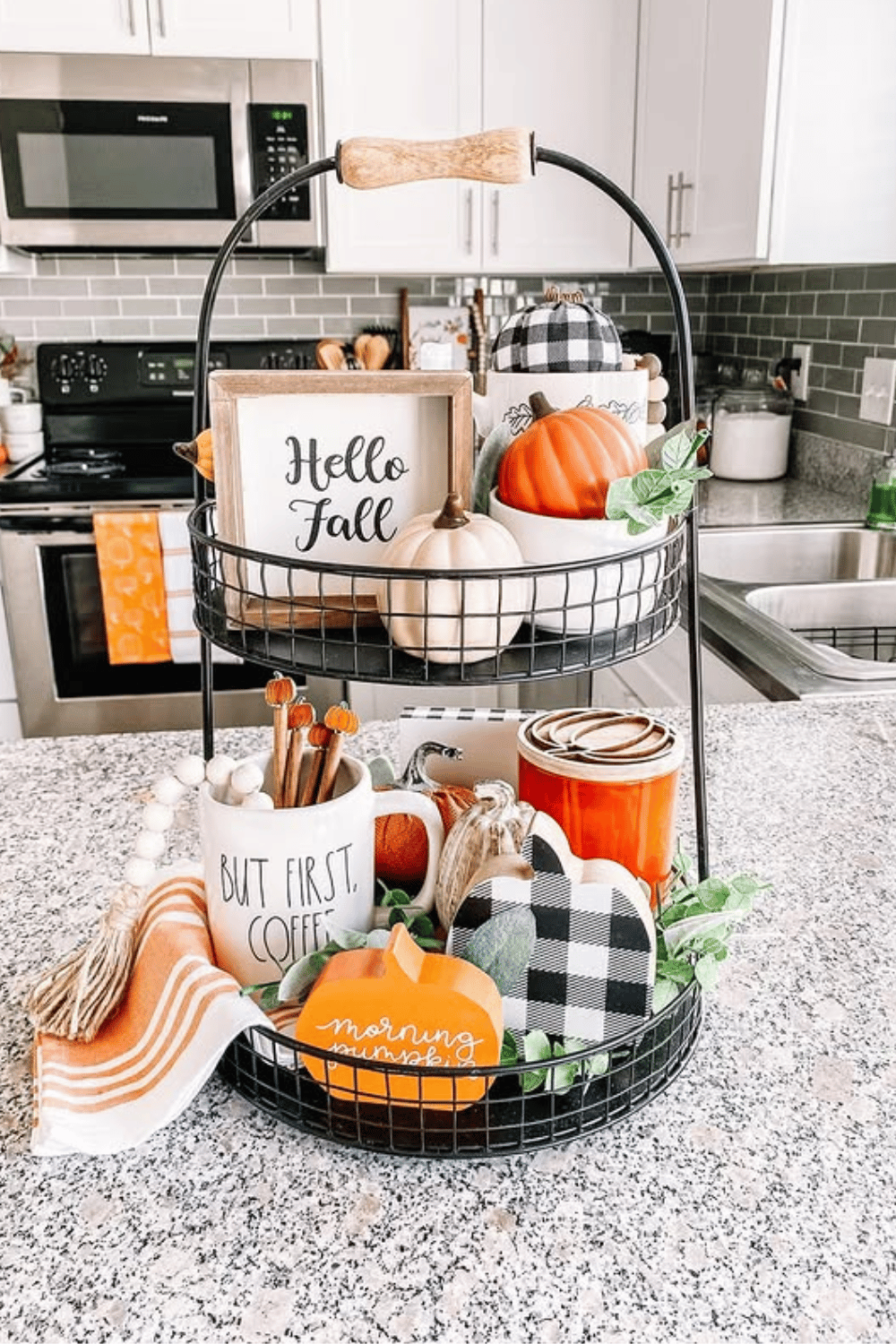 25 Cozy Fall Kitchen Decor Ideas to Try This Season - The Mummy Front