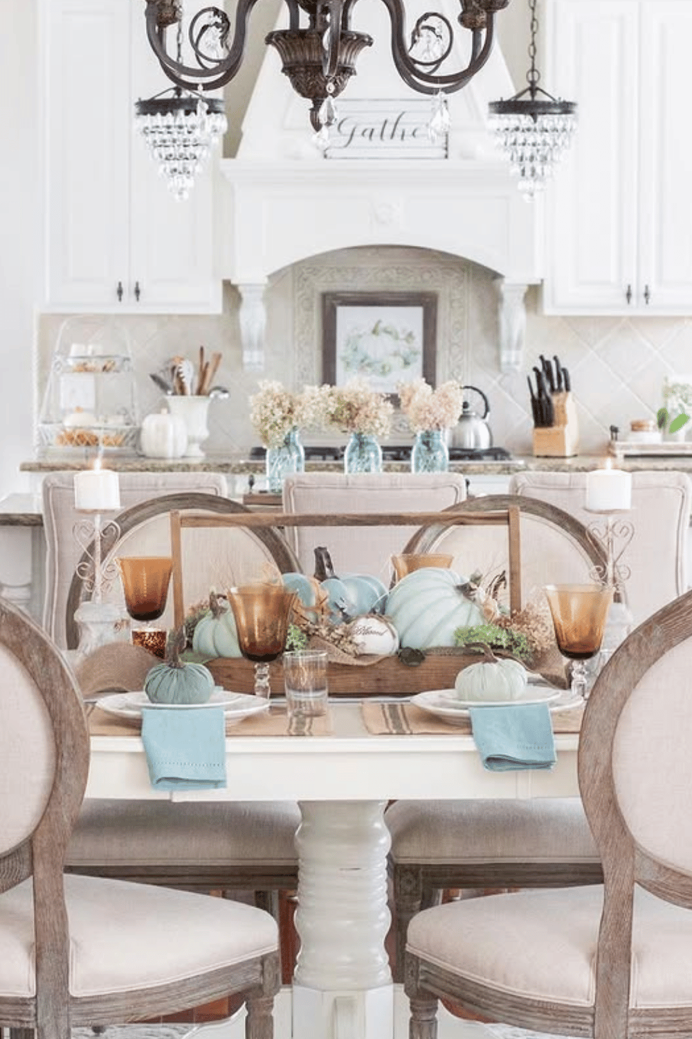 18 Fall Table Decor Ideas to Style the Perfect Table - The Mummy Front