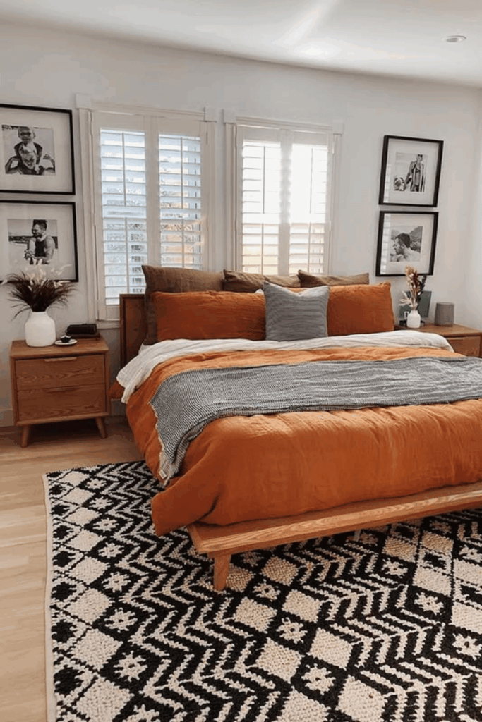 Fall bedding in warm tones and rich autumn colors