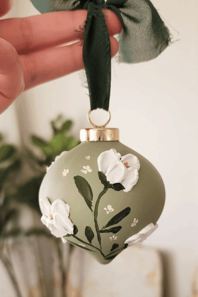 christmas ornament painting ideas to try